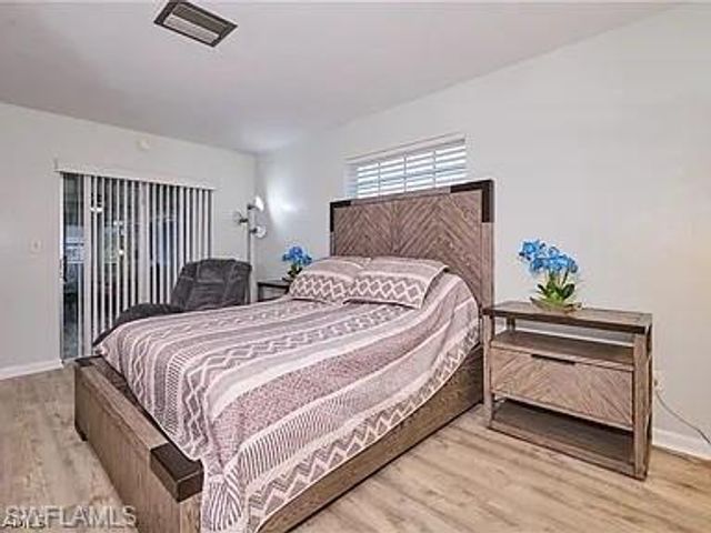 4240 SE 3rd AVE, Cape Coral, FL 33904