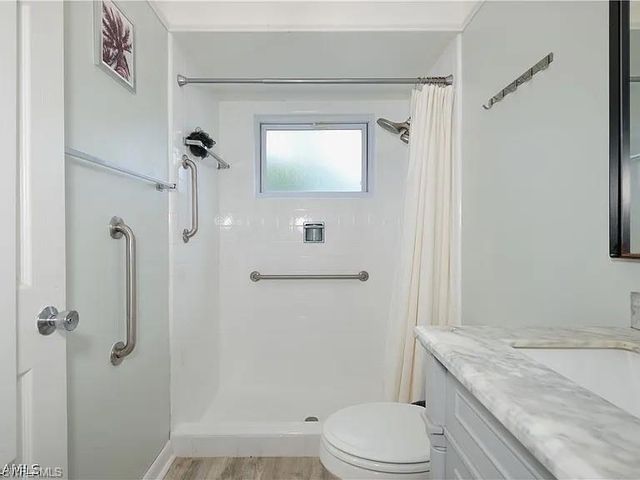 4240 SE 3rd AVE, Cape Coral, FL 33904