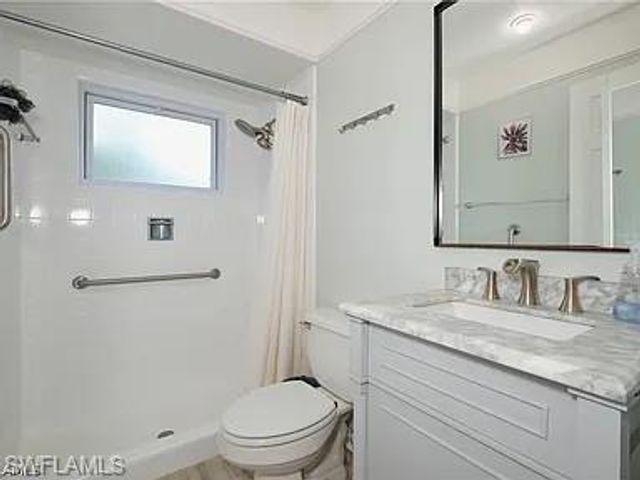 4240 SE 3rd AVE, Cape Coral, FL 33904