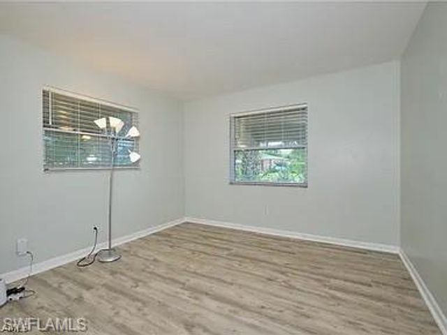 4240 SE 3rd AVE, Cape Coral, FL 33904