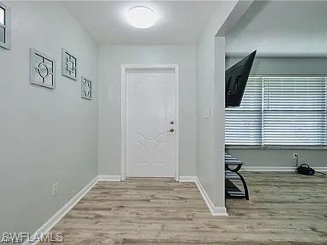 4240 SE 3rd AVE, Cape Coral, FL 33904