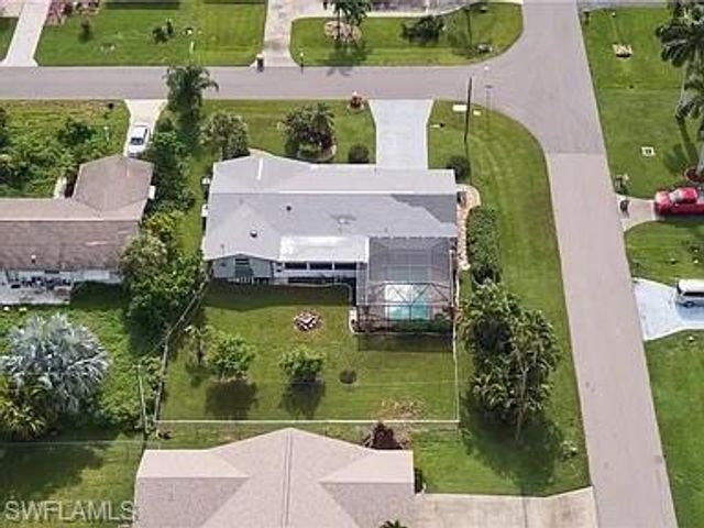 4240 SE 3rd AVE, Cape Coral, FL 33904