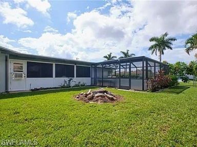 4240 SE 3rd AVE, Cape Coral, FL 33904