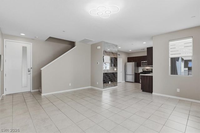 11230 Hidden Peak Avenue 211, Las Vegas, NV 89135