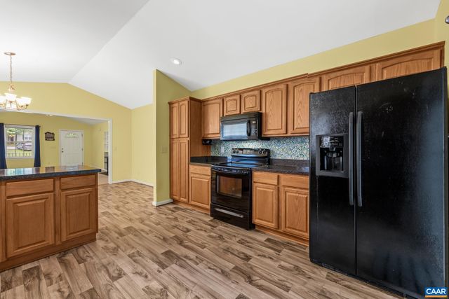 64 FERNDALE DR, Louisa, VA 23093