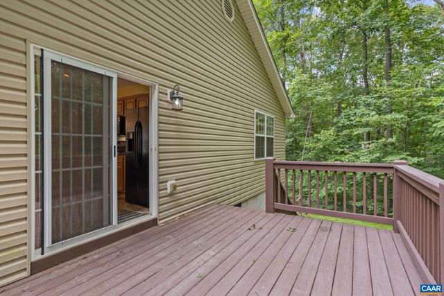 64 FERNDALE DR, Louisa, VA 23093