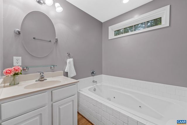 64 FERNDALE DR, Louisa, VA 23093