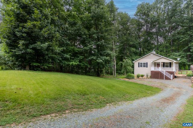 64 FERNDALE DR, Louisa, VA 23093