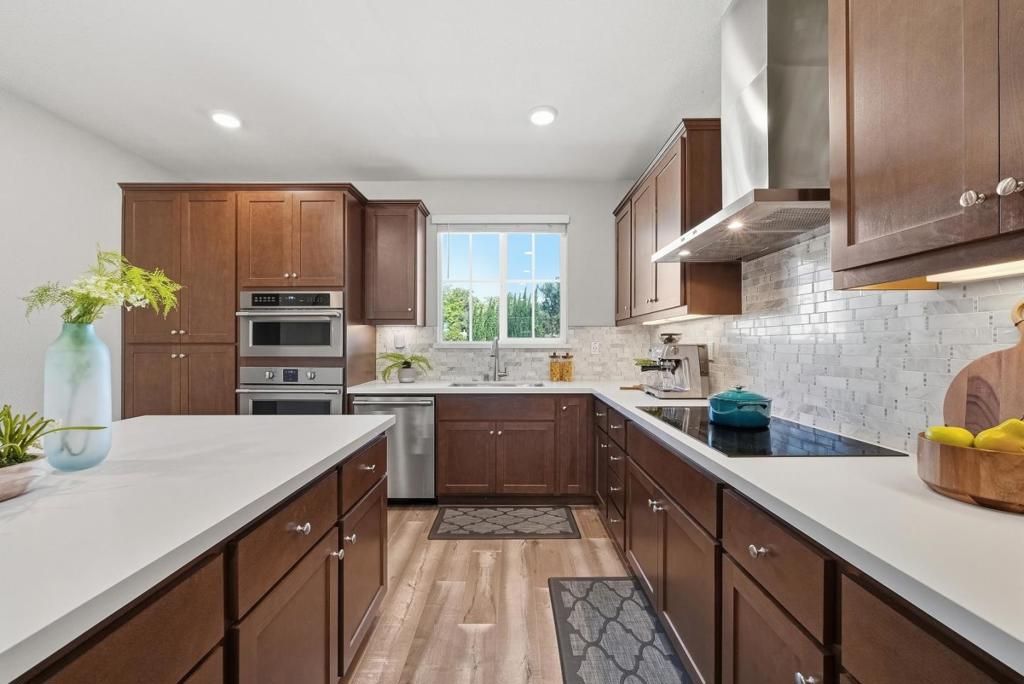 Image 19 of property listing at 1121 Giannitsa Terrace, Sunnyvale, CA 94089