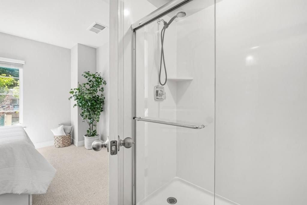 Image 8 of property listing at 1121 Giannitsa Terrace, Sunnyvale, CA 94089