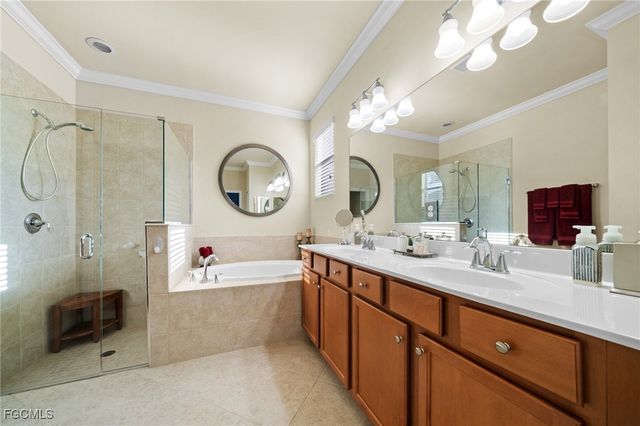 2728 Via Piazza LOOP, Fort Myers, FL 33905