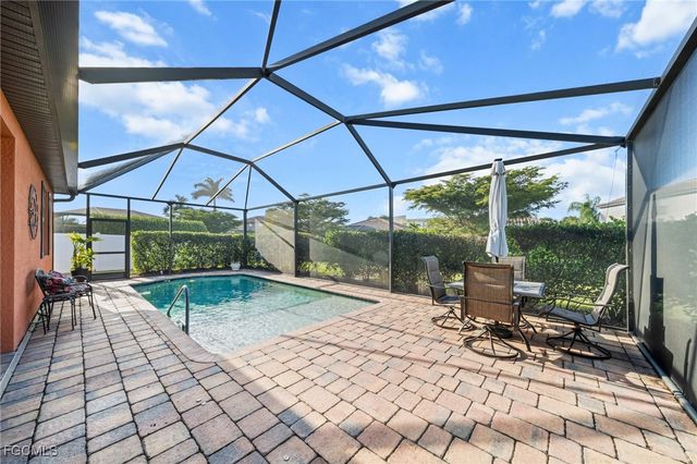 2728 Via Piazza LOOP, Fort Myers, FL 33905