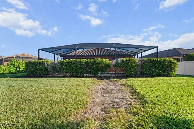 2728 Via Piazza LOOP, Fort Myers, FL 33905