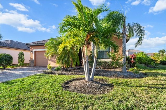 2728 Via Piazza LOOP, Fort Myers, FL 33905