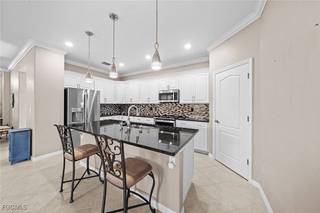 2728 Via Piazza LOOP, Fort Myers, FL 33905