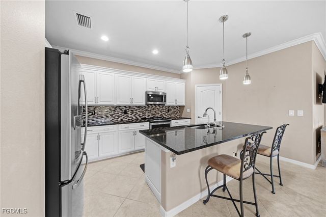 2728 Via Piazza LOOP, Fort Myers, FL 33905