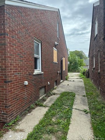9816 Balfour Road, Detroit, MI 48224