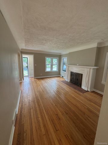 9816 Balfour Road, Detroit, MI 48224