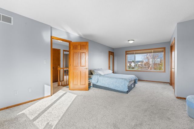 4822 3rd Street NW, Rochester, MN 55901