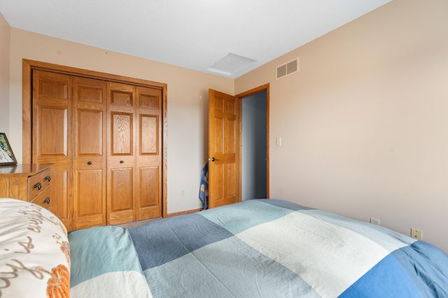 4822 3rd Street NW, Rochester, MN 55901