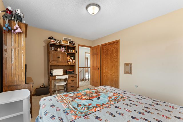 4822 3rd Street NW, Rochester, MN 55901