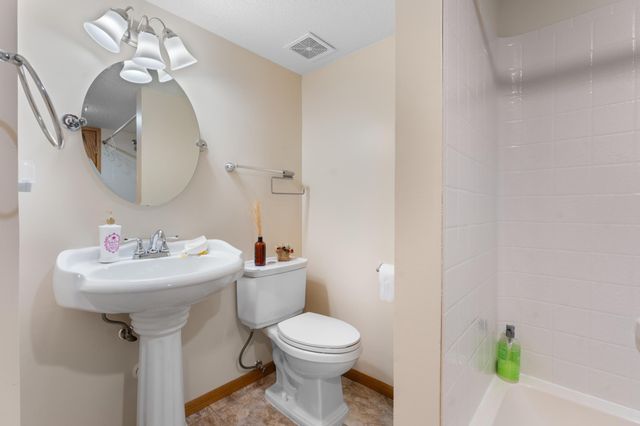 4822 3rd Street NW, Rochester, MN 55901