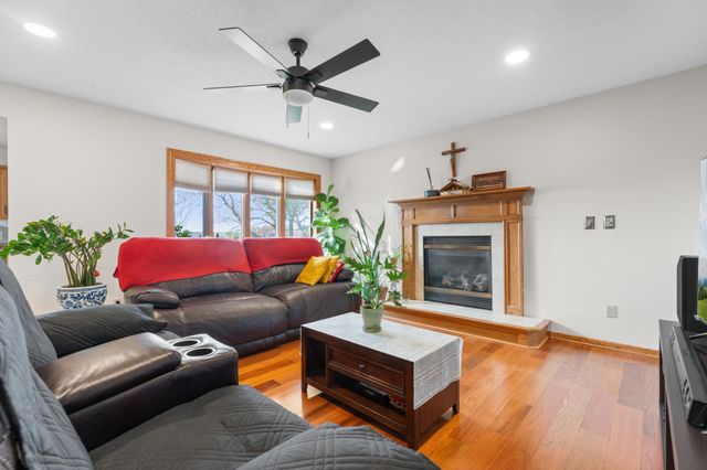 4822 3rd Street NW, Rochester, MN 55901