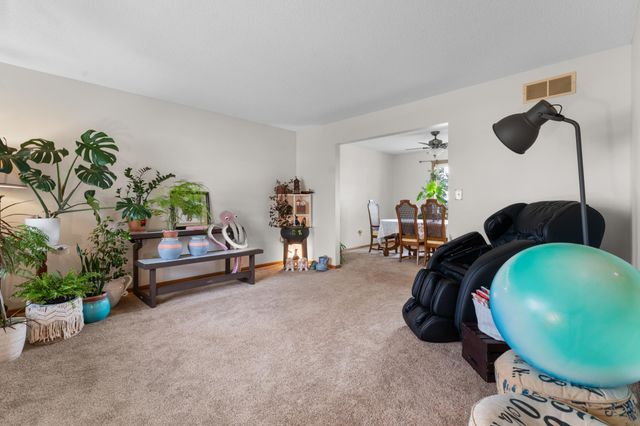 4822 3rd Street NW, Rochester, MN 55901