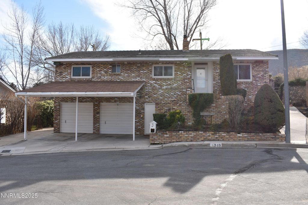 1315 W 4th Street, Carson City, NV 89703
