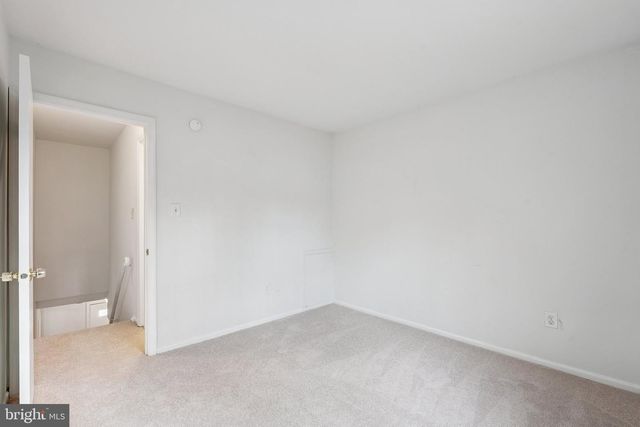 5450 LIGHTHOUSE LN, Burke, VA 22015