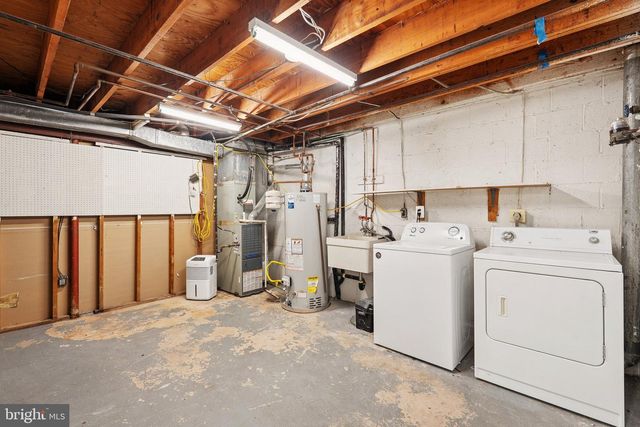 5450 LIGHTHOUSE LN, Burke, VA 22015