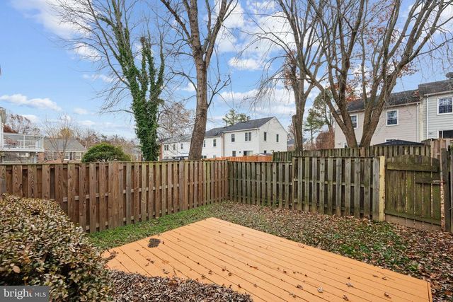 5450 LIGHTHOUSE LN, Burke, VA 22015