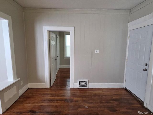 5571 Fairview Street, Detroit, MI 48213
