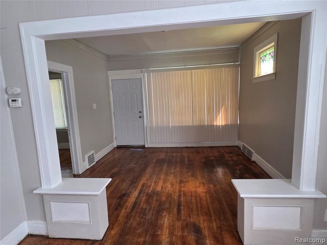 5571 Fairview Street, Detroit, MI 48213