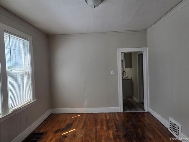5571 Fairview Street, Detroit, MI 48213