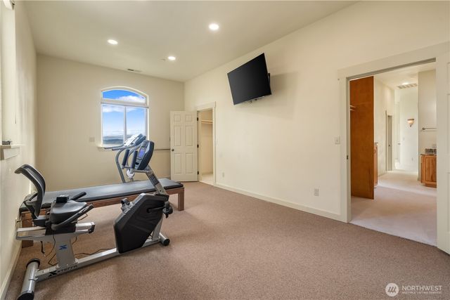 217 Alderwood Drive, Chehalis, WA 98532