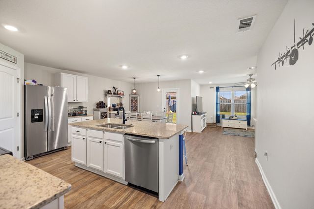 1016 Limpkin Street, Crestview, FL 32539