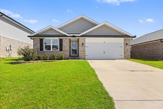 1016 Limpkin Street, Crestview, FL 32539