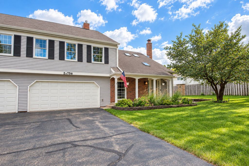 2S756 Timber Drive, Warrenville, IL 60555