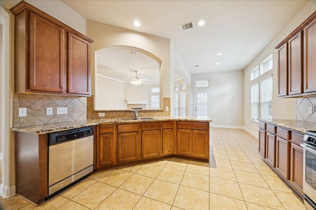3500 Arezzo Circle, Friendswood, TX 77546