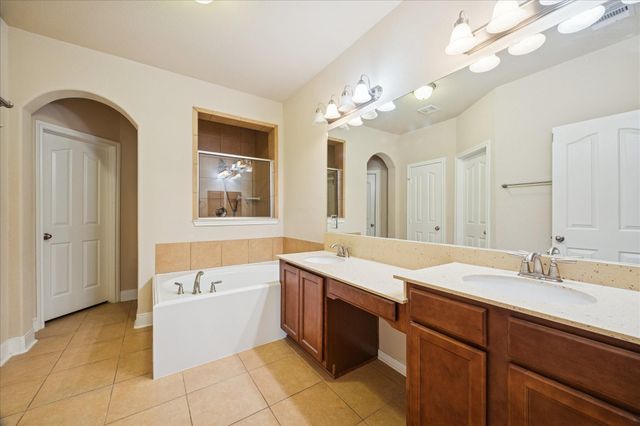 3500 Arezzo Circle, Friendswood, TX 77546