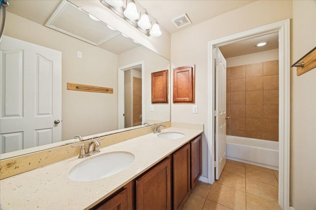 3500 Arezzo Circle, Friendswood, TX 77546