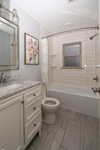 16605 Rosemary Street, Fraser, MI 48026