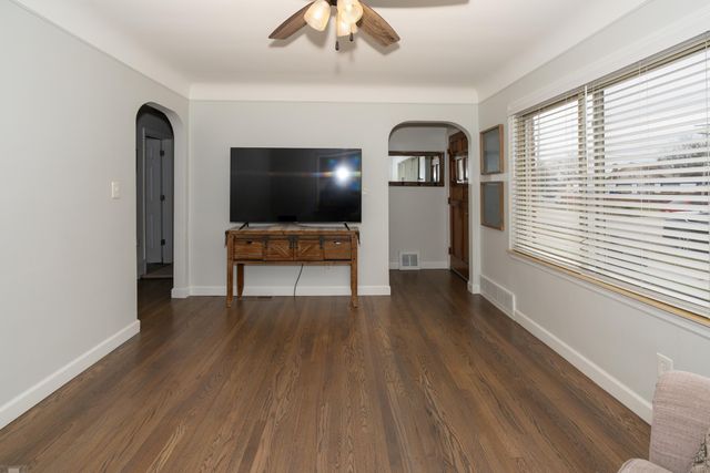 16605 Rosemary Street, Fraser, MI 48026