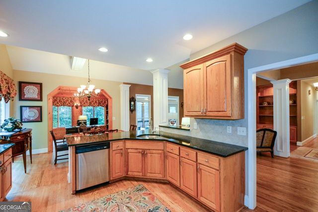 77 TALLY COVE Road, Jasper, GA 30143