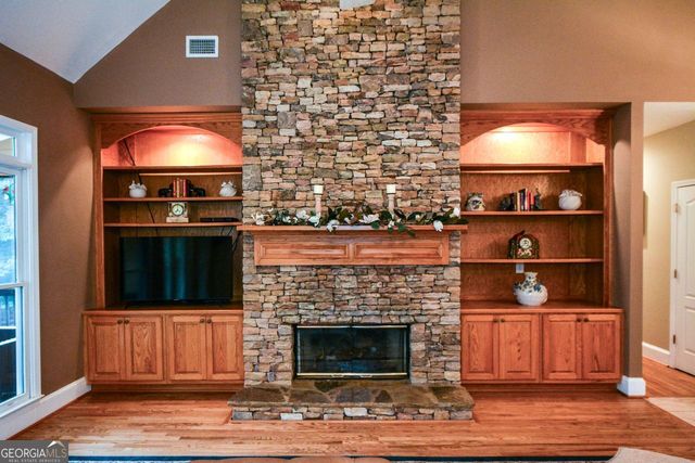 77 TALLY COVE Road, Jasper, GA 30143