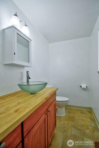 9902 114th Street SW, Lakewood, WA 98498