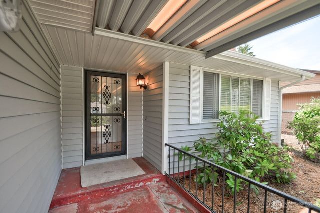 9902 114th Street SW, Lakewood, WA 98498