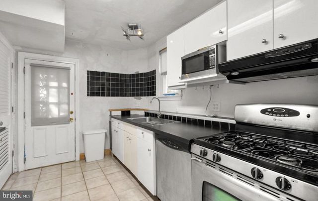 1502 DELMONT LN, Takoma Park, MD 20912