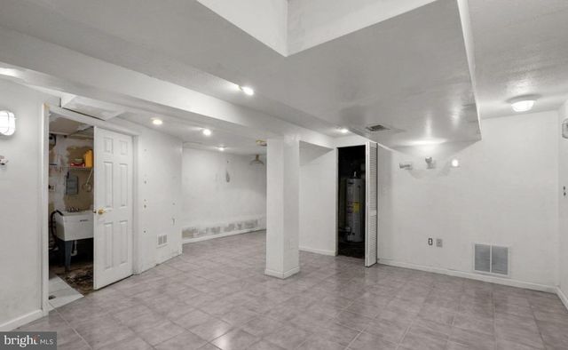 1502 DELMONT LN, Takoma Park, MD 20912